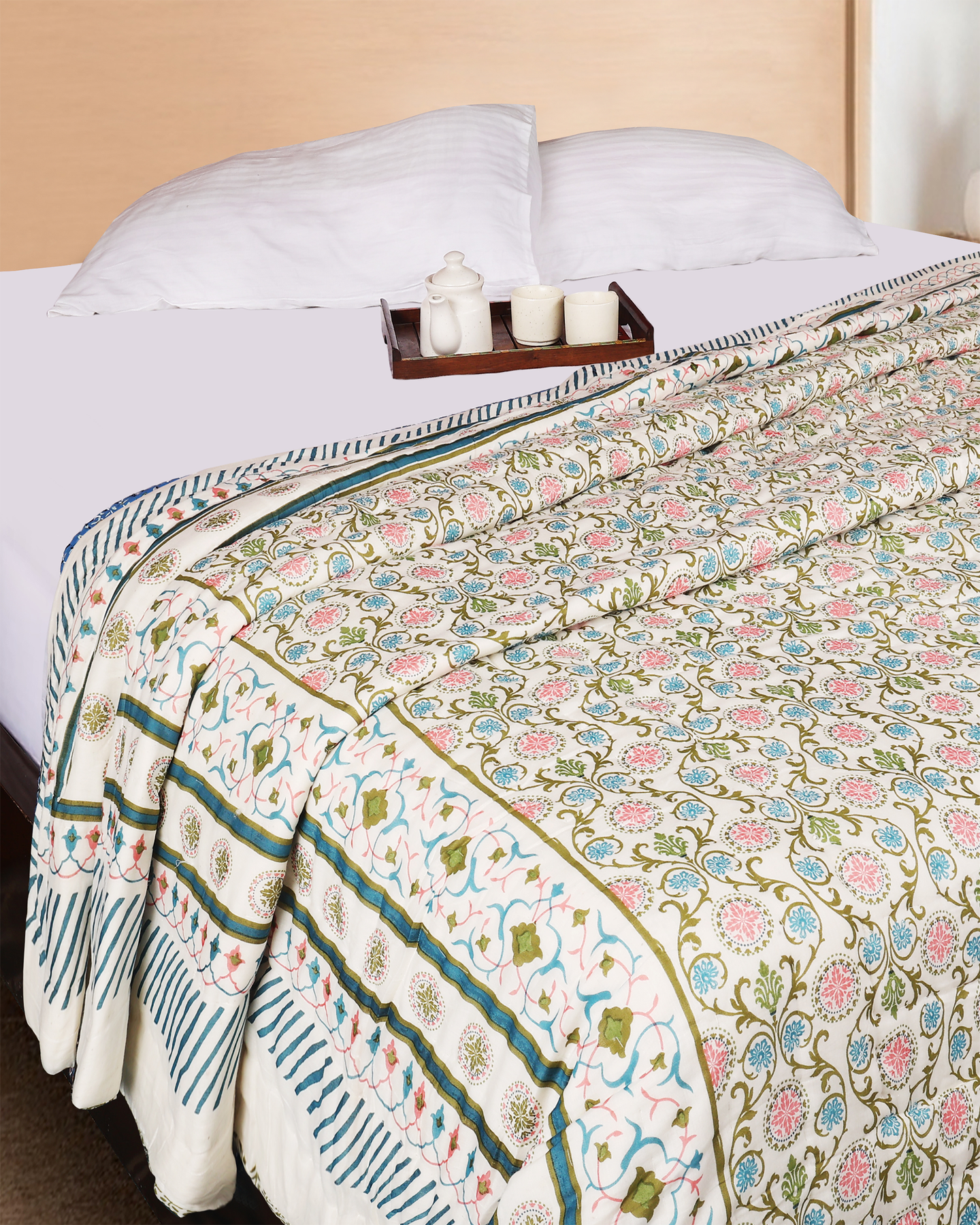 White Hand blocked Printed Reversible Double Bed Quilt